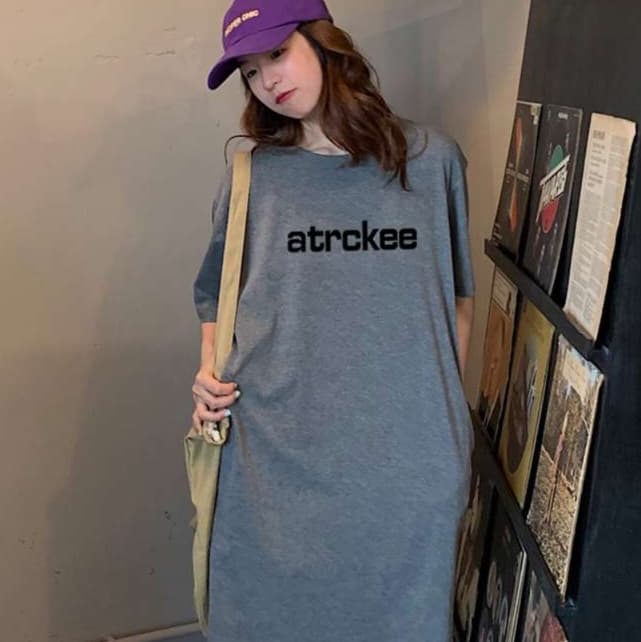 ゆったりロゴチュニックワンピース