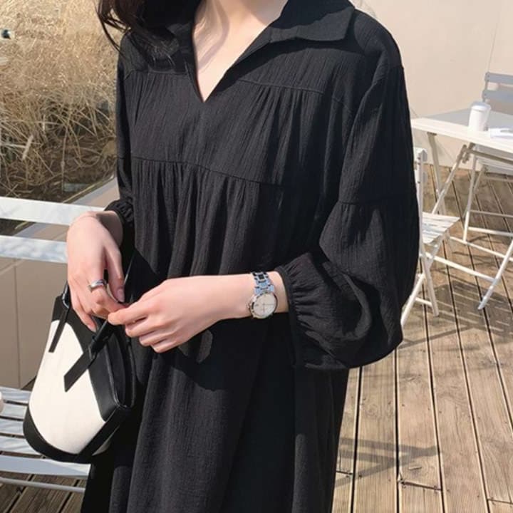 ゆったりとした七分袖チュニックワンピース