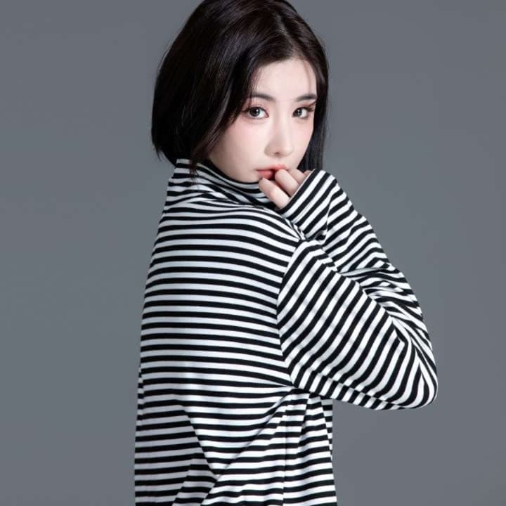 ゆったりストライプチュニックセーター