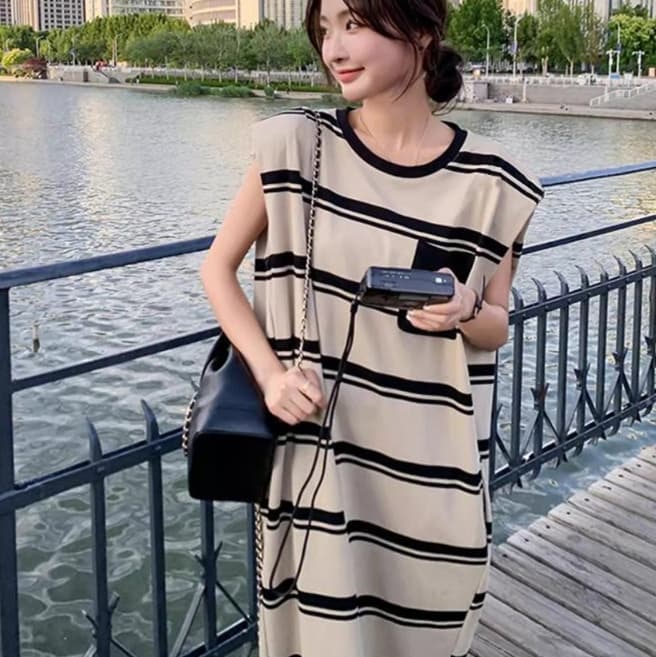 ゆったりボーダーチュニックワンピース