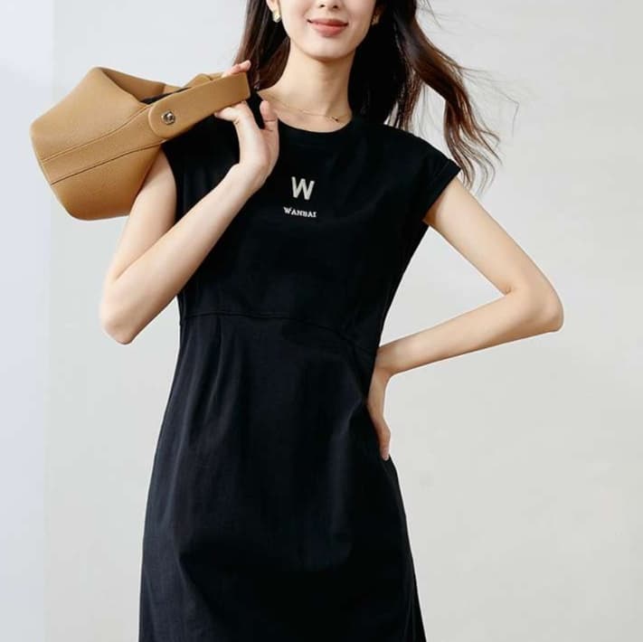 シンプル美シルエットチュニックワンピース