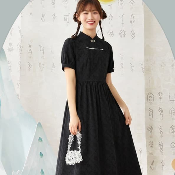 甘すぎない清楚系チュニックワンピース