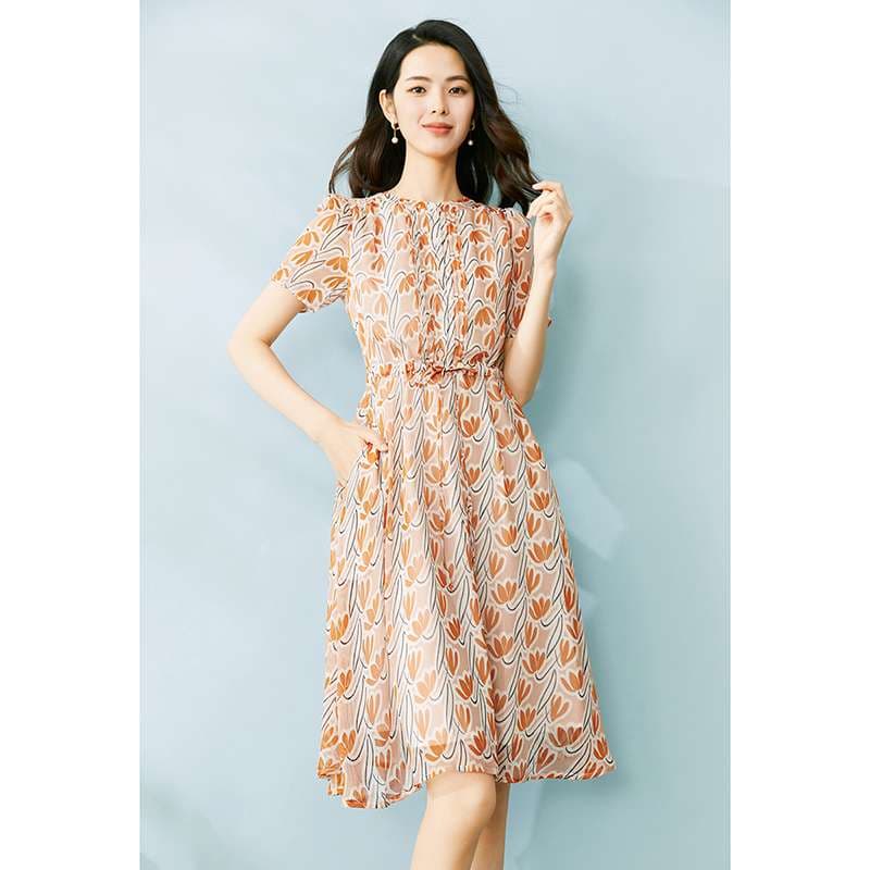 優美な花柄チュニックワンピース